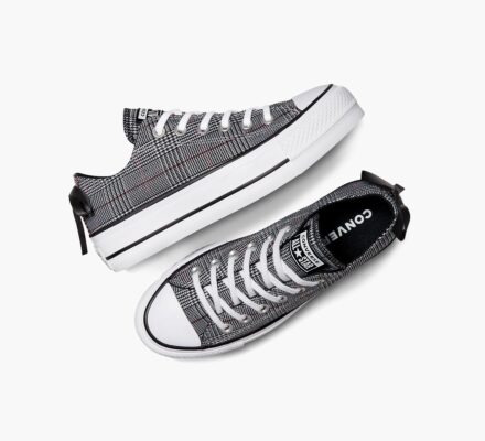 Mua Converse secondhand chính là cách để bạn có được vẻ ngoài retro, độc đáo