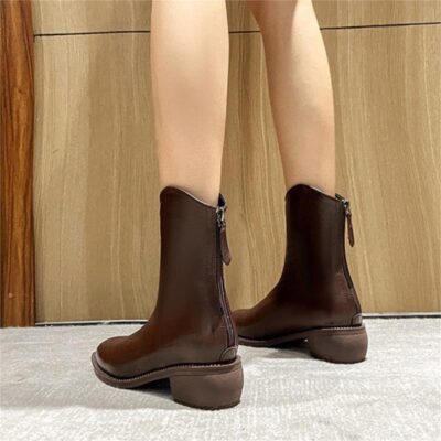 kinh doanh giày boot second-hand không chỉ là trào lưu nhất thời mà là một mô hình kinh doanh bền vững