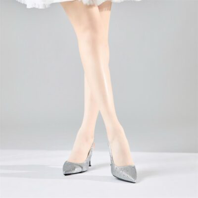 Giày cao gót nữ handmade là những đôi giày được tạo nên bằng bàn tay tài hoa và tâm huyết của những người thợ thủ công