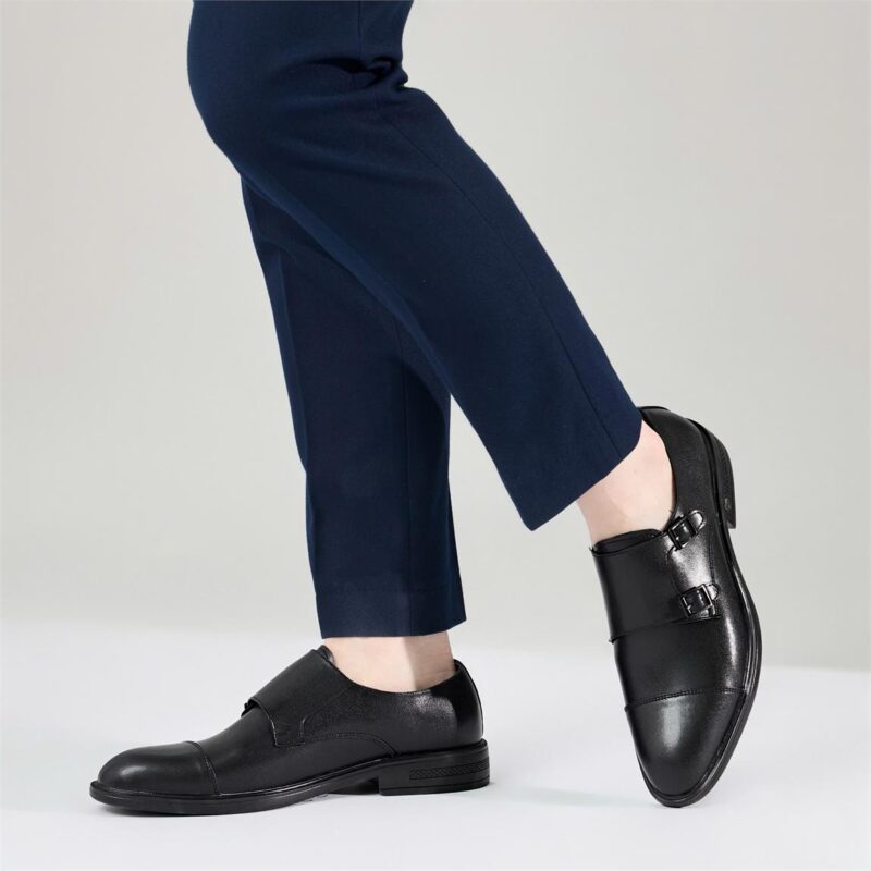 Giày tây nam kiểu Monk Strap mũi nhọn phối hai quai da có khoá kim loại