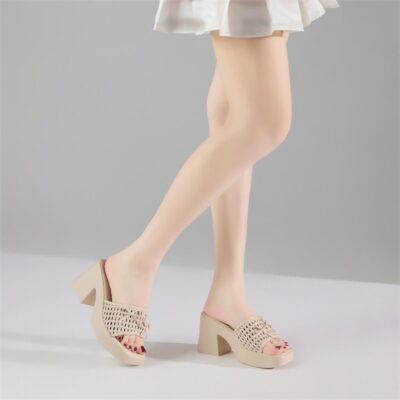 Phối đồ với guốc đế đúc 8cm không khó