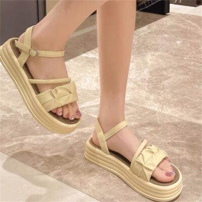 sandal quai ngang nhún cách điệu phối 1 quai tròn chéo luôn như mới sau nhiều mùa hè