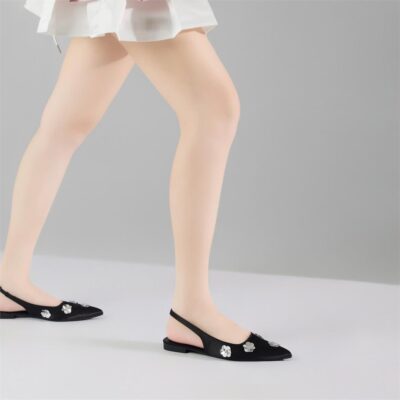 Lưu ý khi chọn mua giày búp bê hở gót mũi nhọn