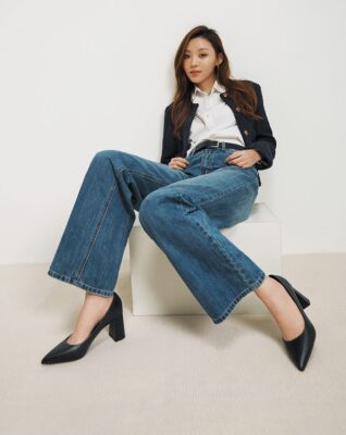 giày cao gót pump gót trụ mũi nhọn không chỉ là một món phụ kiện, đó là tuyên ngôn thời trang của người phụ nữ hiện đại.