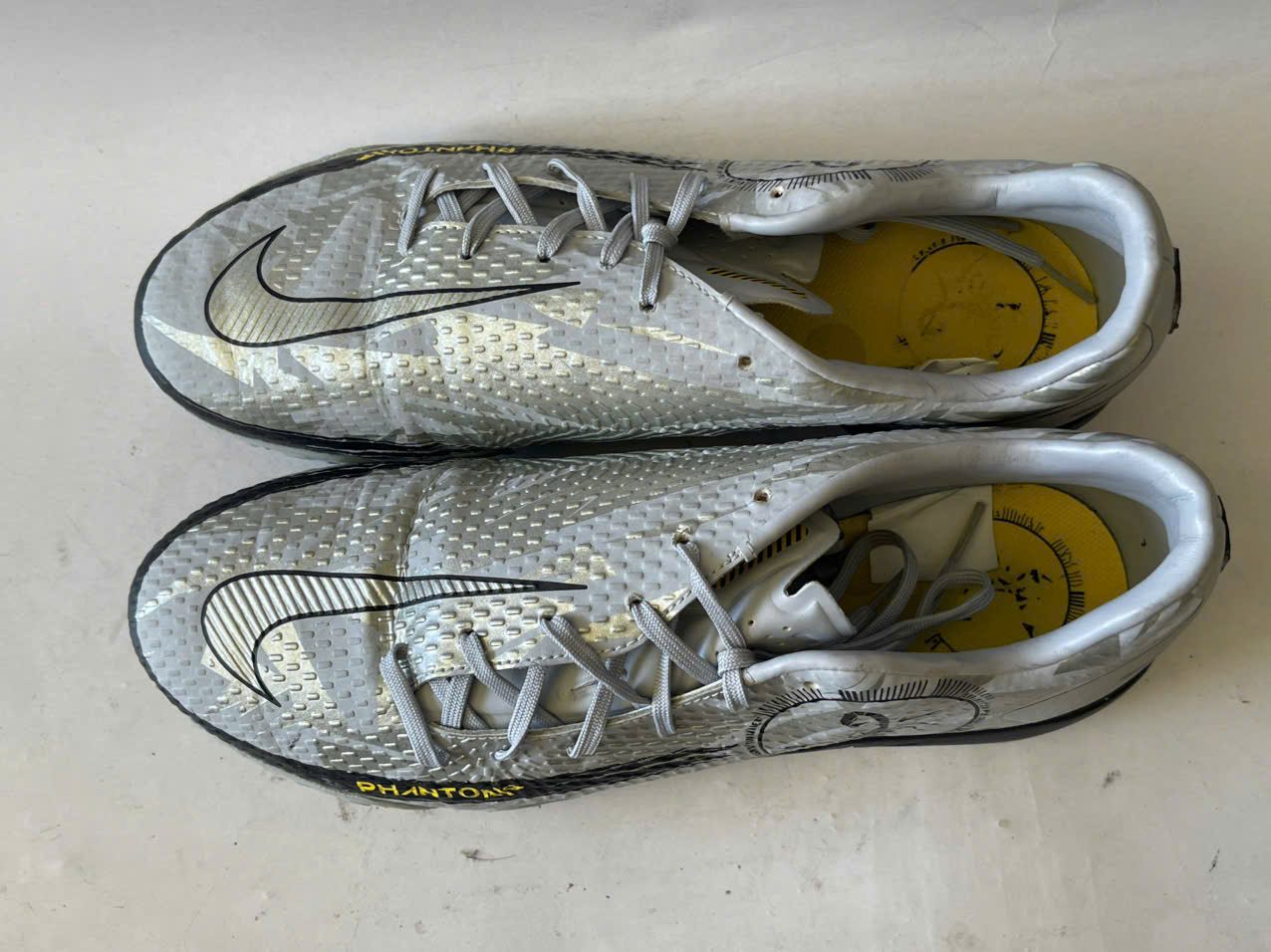 gen-h-z7459072225989_906a21ced0f0d76ac1418cc88129a93d