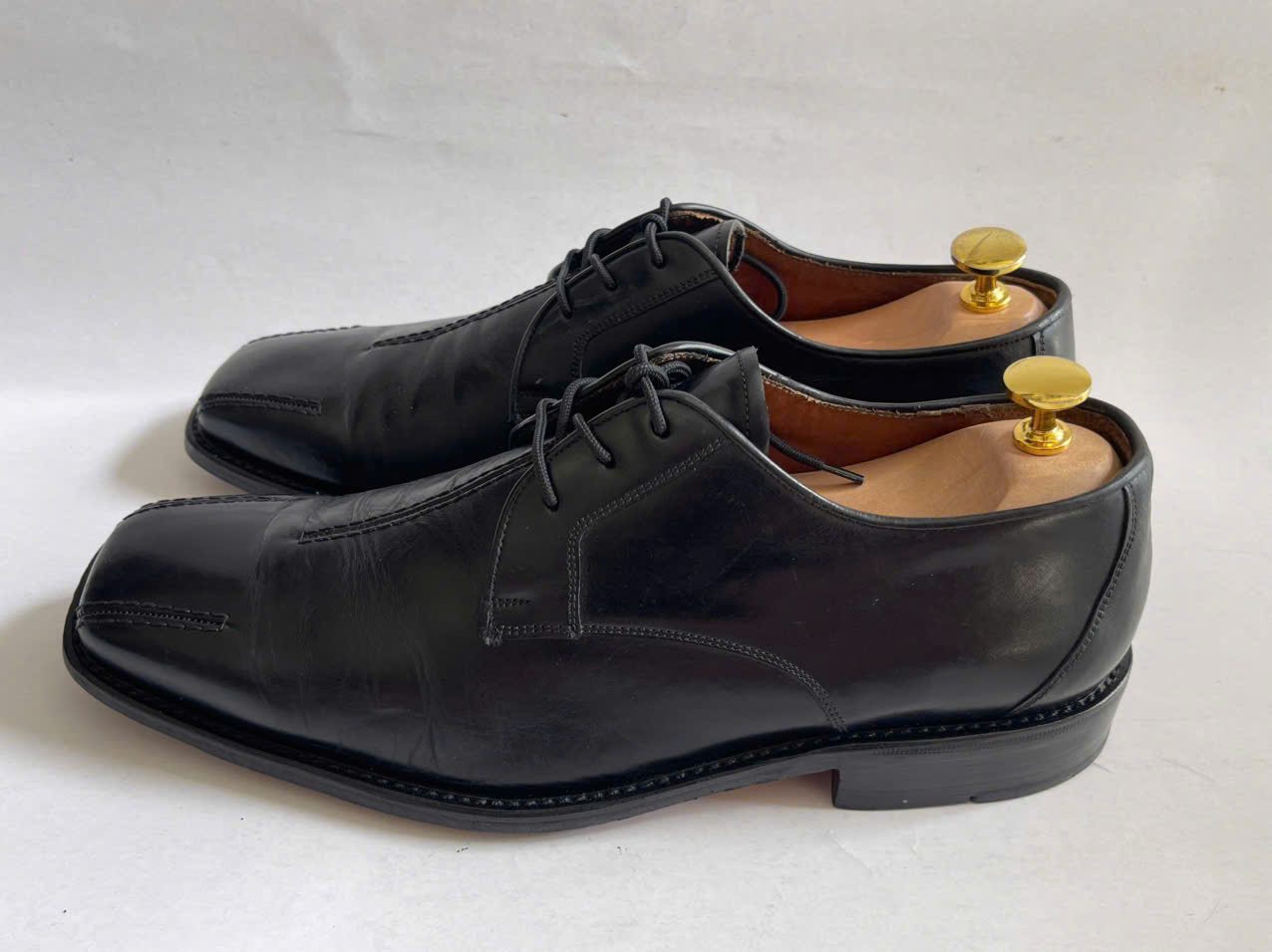 gen-h-z7480020959846_376a308c00f83bed6a2d2a292d8f00ca