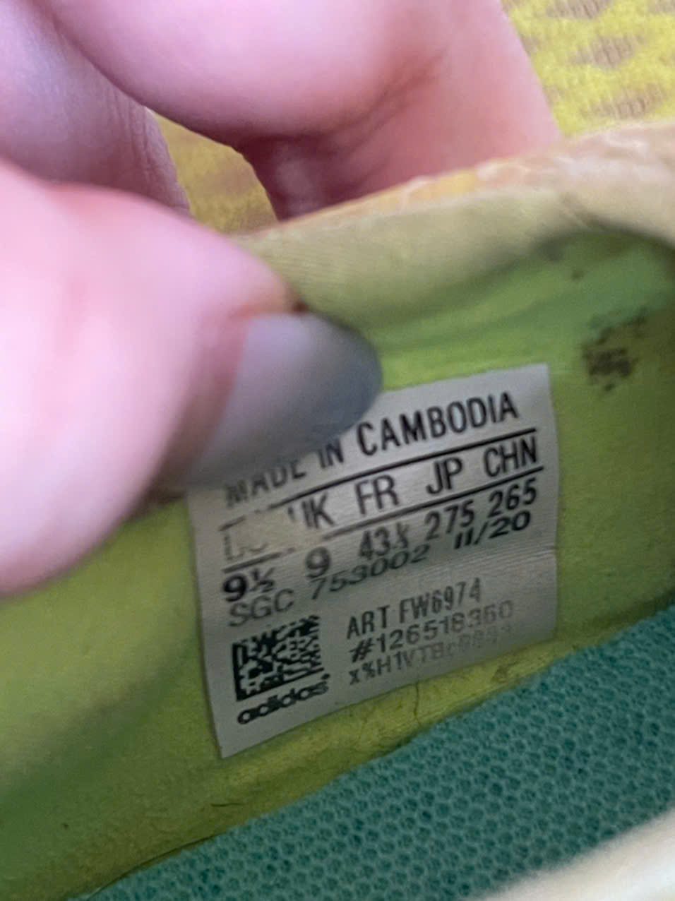 gen-h-z7486251135215_007_0957ace40a306a8ee6feff7d3a5de44e