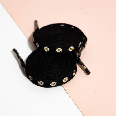 Dây giày hoa cúc nâng tầm của phụ kiện dây giày truyền thống