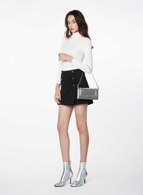 Tính ứng dụng vượt trội của giày boots mũi tròn cổ cao trong mọi hoàn cảnh