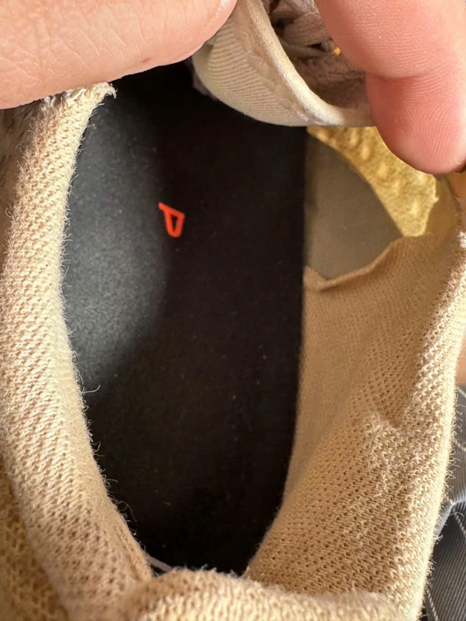 gen-h-z7572772567230_4f7f13b00bb4156fcc15293a97049d7a