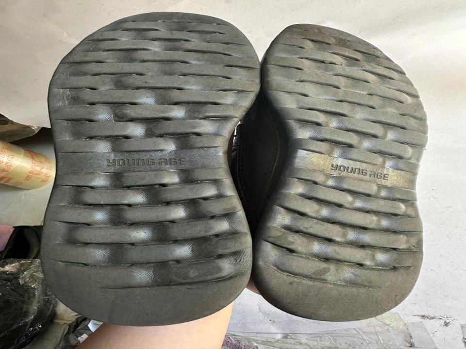 gen-h-z7643212956488_330880c4c620cde28a680b12498eb701