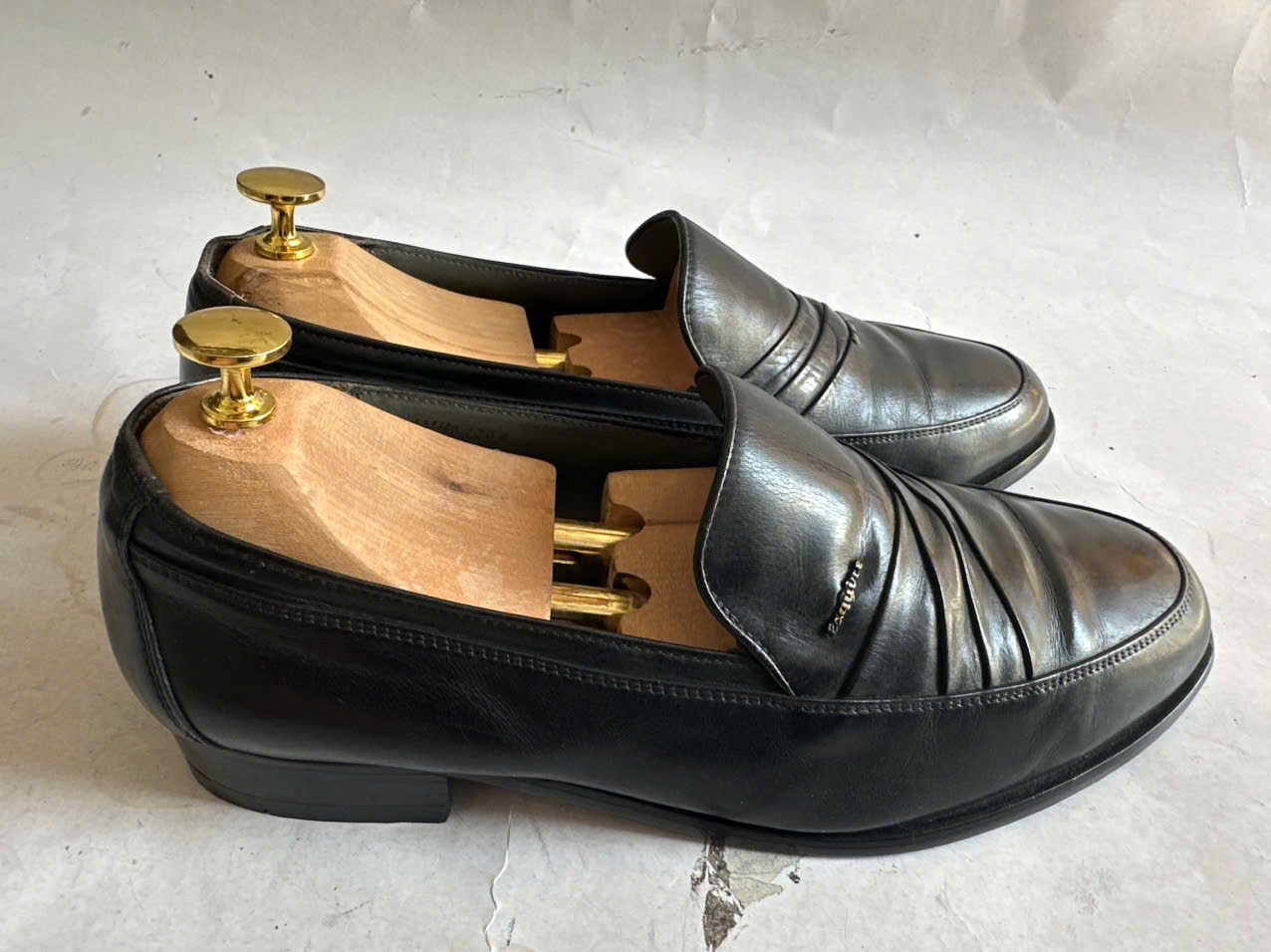 gen-h-z7690621965012_0b39beab5027d4274f6948bef896b2b7